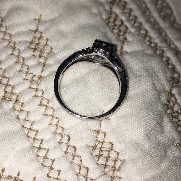 Stunning 750 sapphire diamond ring 💍 - Picture 3 of 8